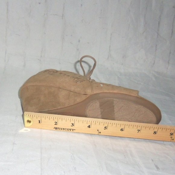 Jaclyn Smith Tan Effie Lace Up Back Zip Wedge Sandals - Sz 7 - Picture 10 of 14